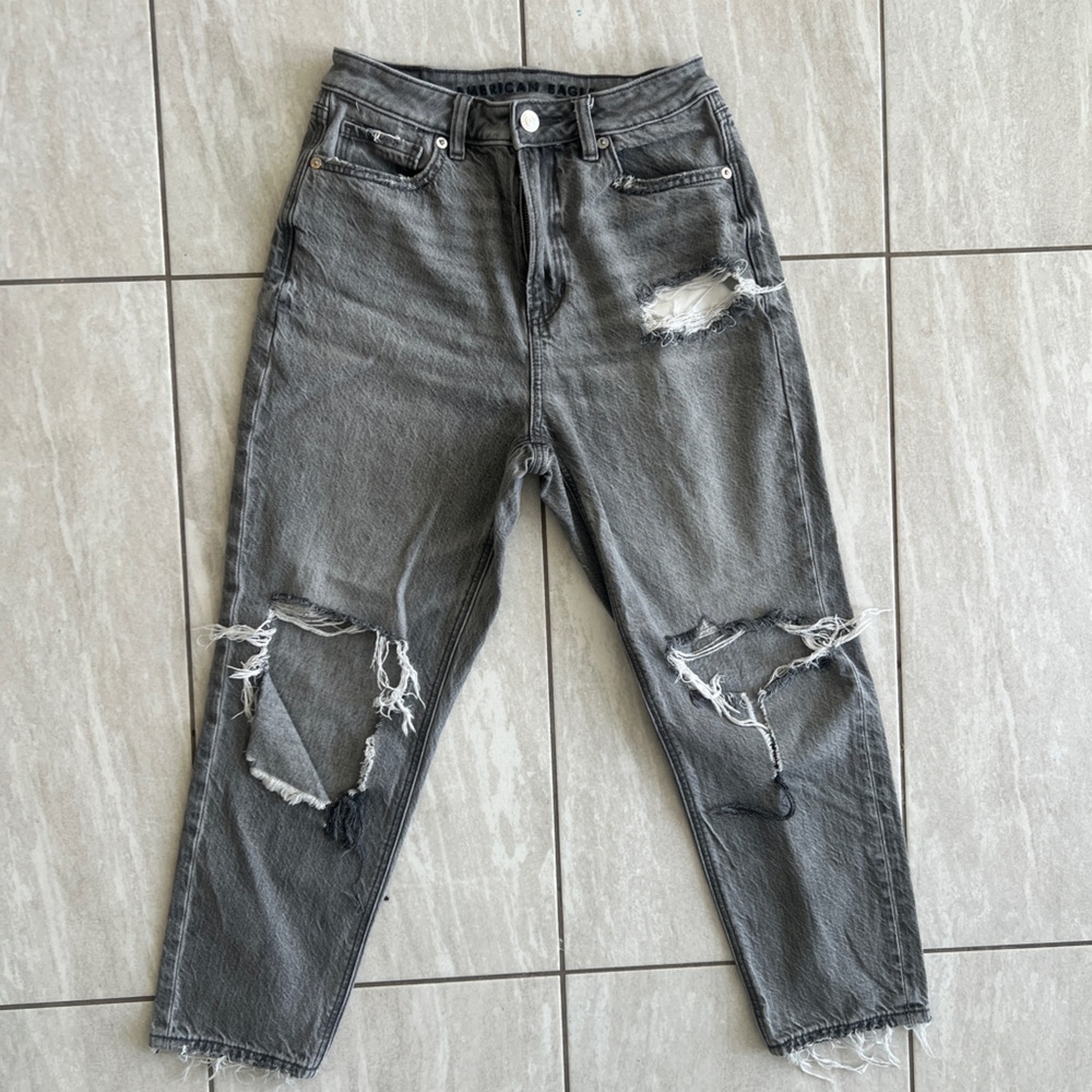 Mom jeans American eagle